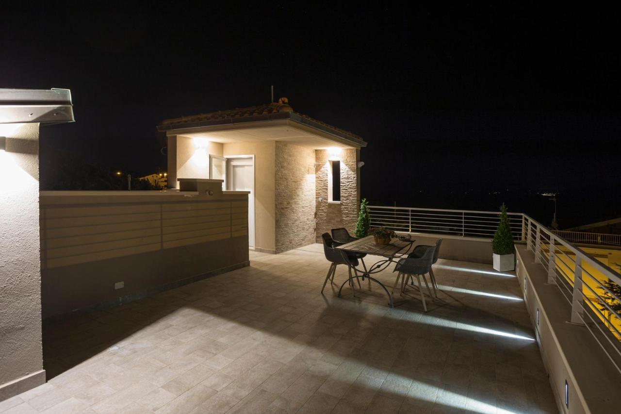 Prima Dell'Elba Family Apartments Piombino Eksteriør bilde