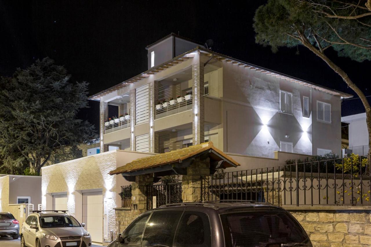 Prima Dell'Elba Family Apartments Piombino Eksteriør bilde