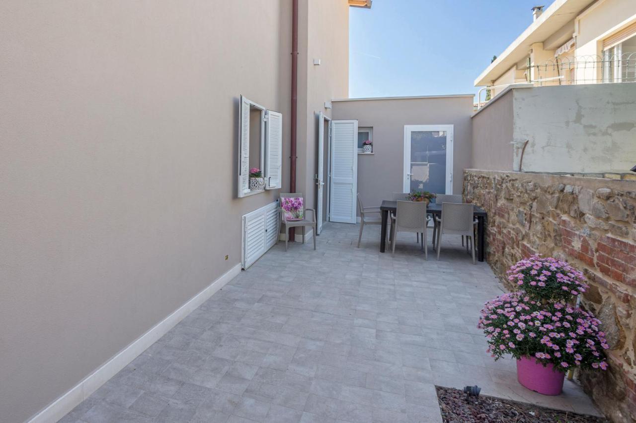 Prima Dell'Elba Family Apartments Piombino Eksteriør bilde